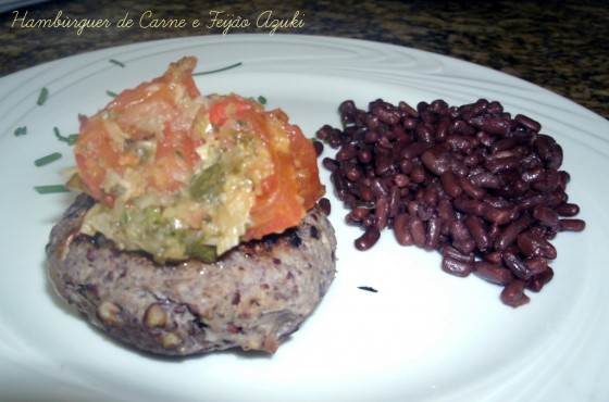 Hambúrguer de Carne e Feijão Azuki
